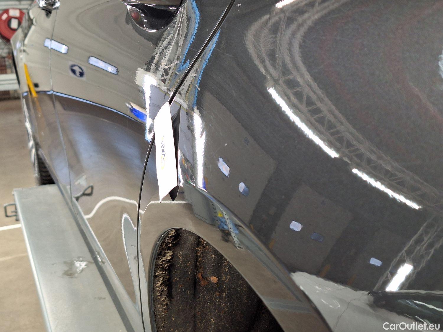  Mercedes  E-Klasse Mercedes, E-Class FL'20 PHEV, Mercedes-Benz  Berline E 300 de 4MATIC Bus #27