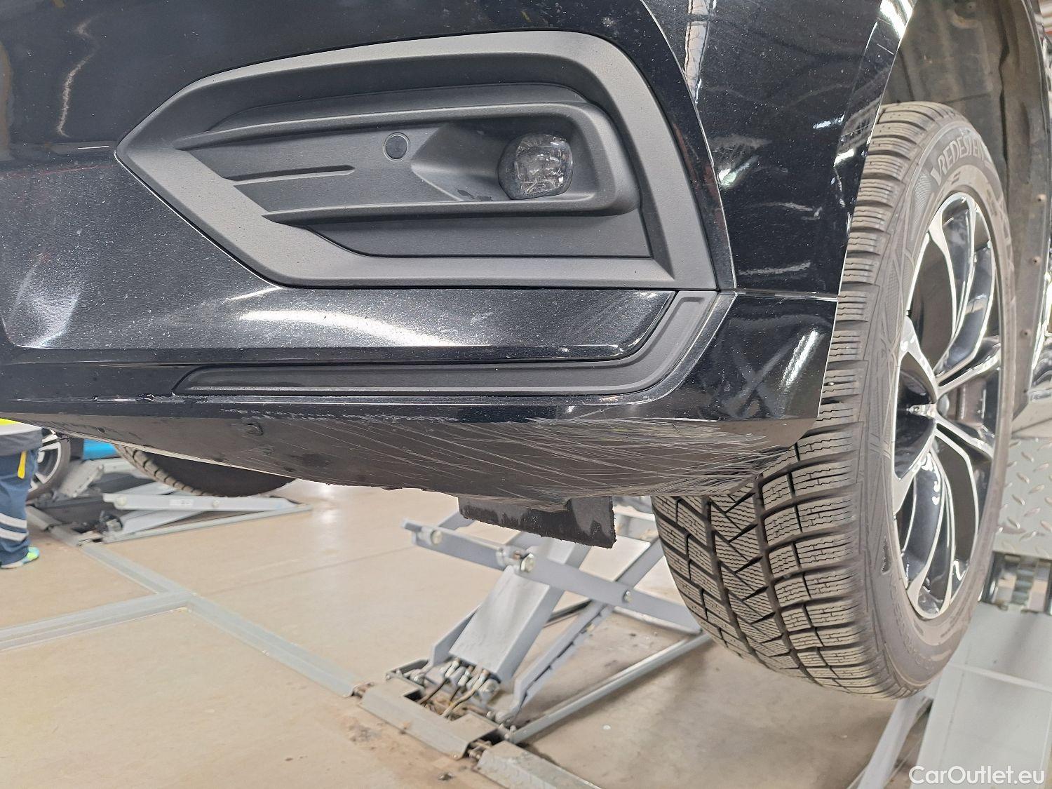  Volvo  V60 Volvo,  '18, Volvo  D3 Geartronic Momentum Pro 5d #54