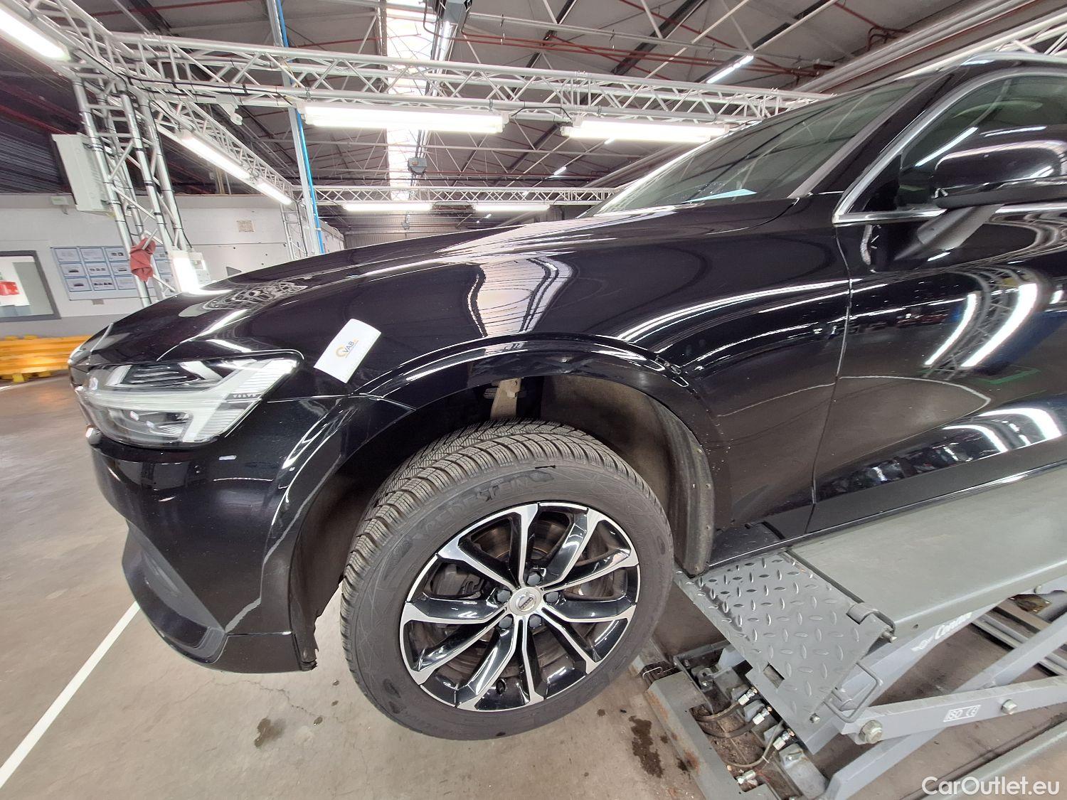  Volvo  V60 Volvo,  '18, Volvo  D3 Geartronic Momentum Pro 5d #42