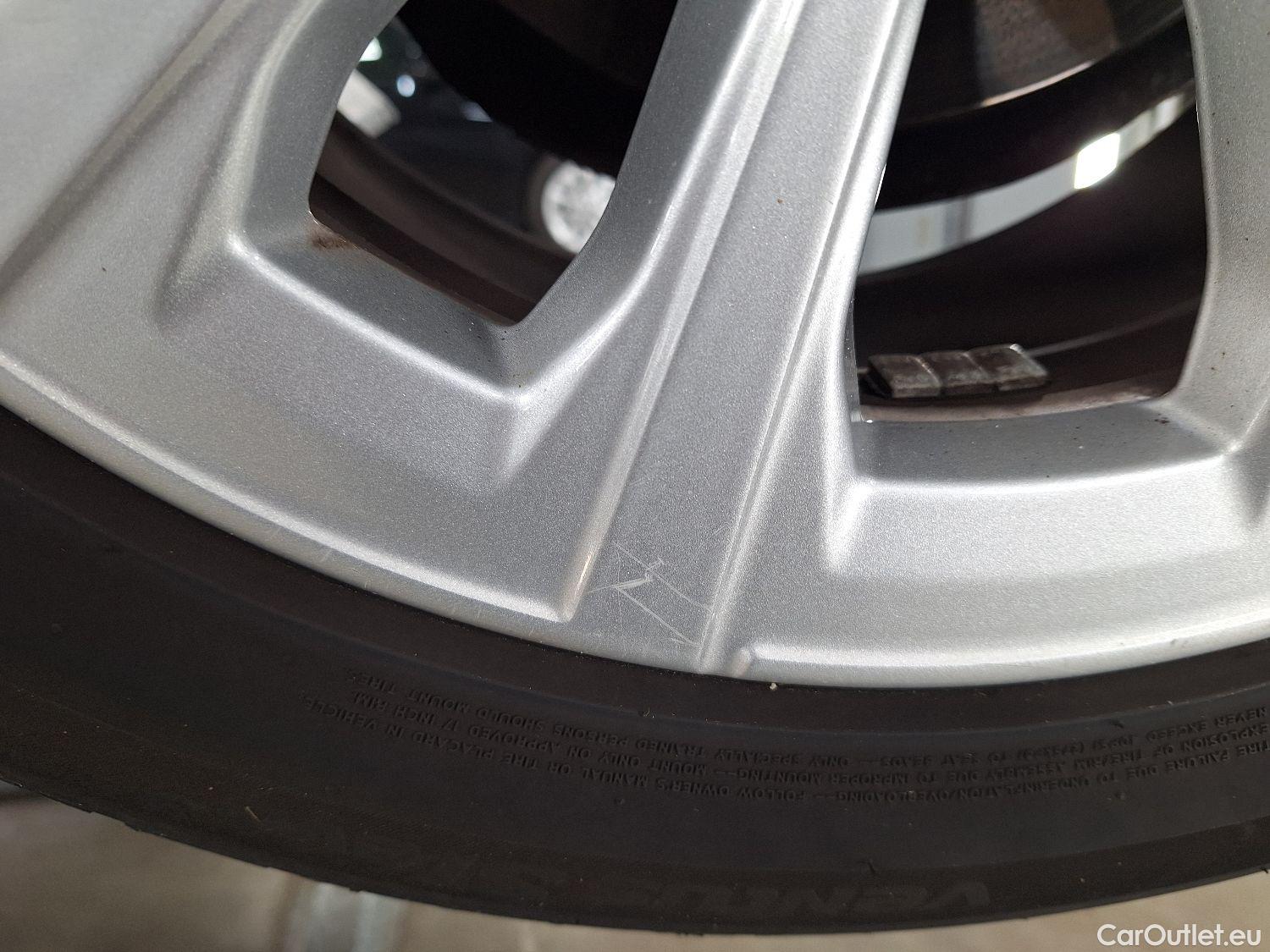  Bmw  Serie 3 BMW, 3-serie Touring '18, BMW 3 Reeks Touring 318dA (100 kW) 5d #4