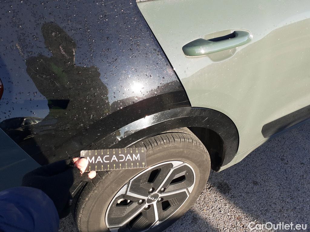  KIA  Niro KIA  / 2022 / 5P / crossover 1.6 GDi PHEV 135kW (183CV) Drive #31