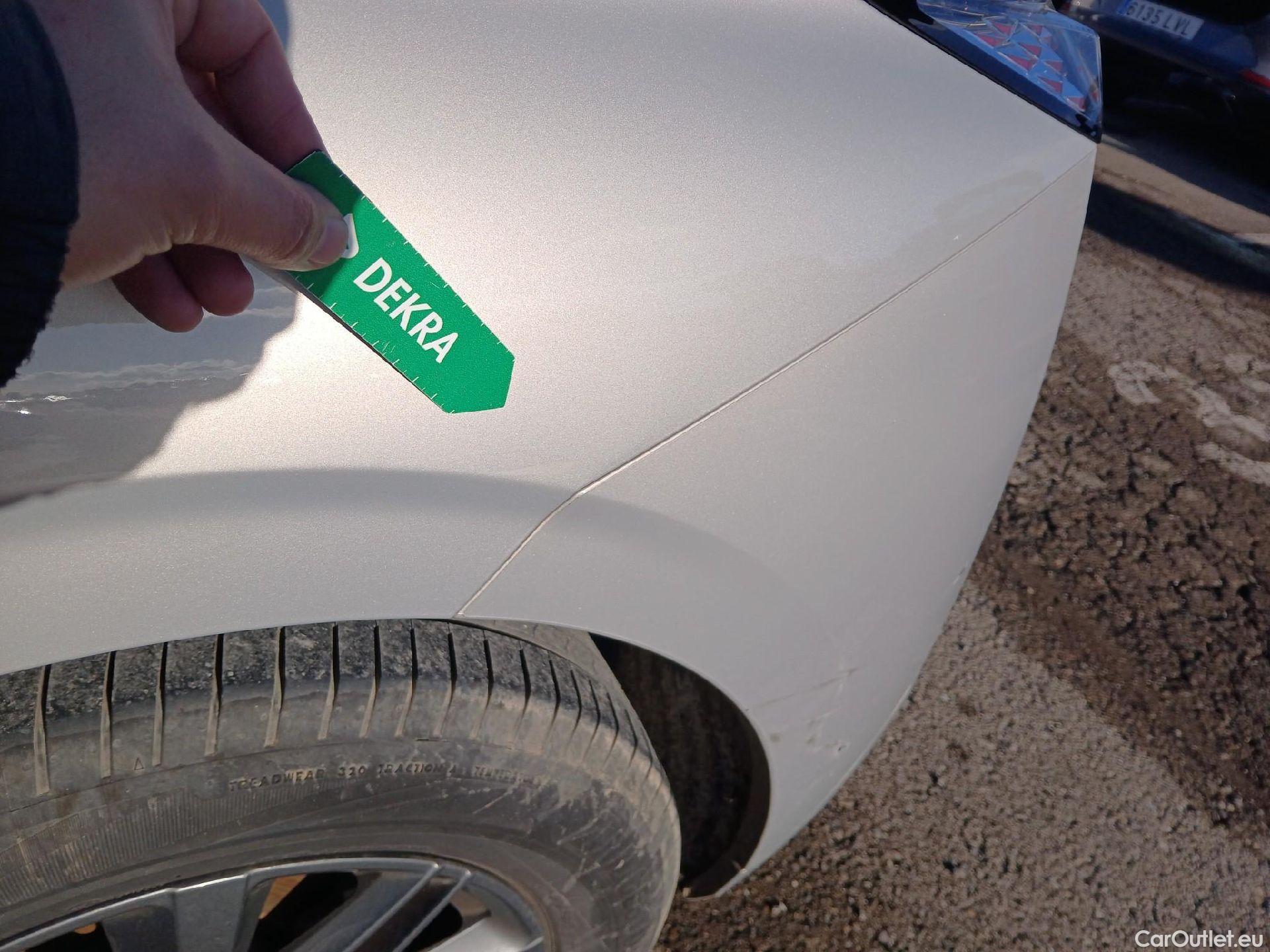  DS  DS4 DS DS 4 / 2021 / 5P / berlina con portón BlueHDi 130 auto BASTILLE + (AC) #15