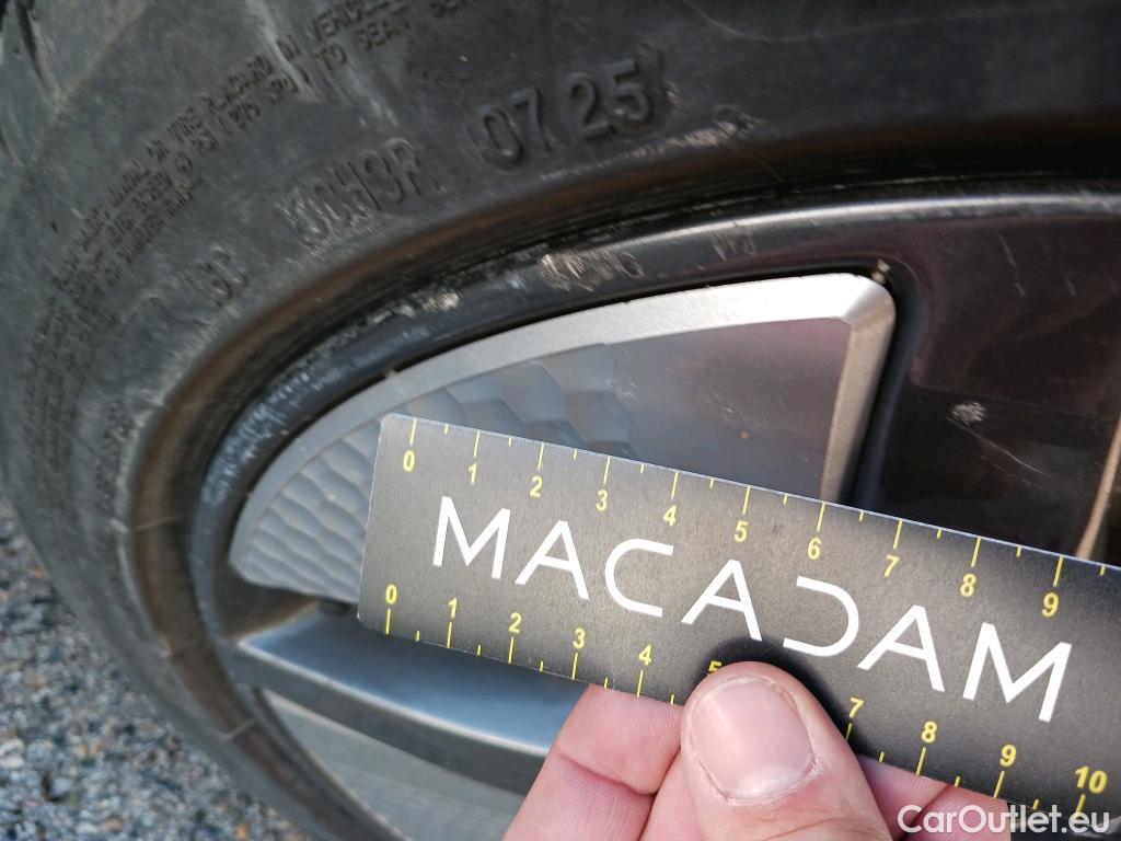  Hyundai   Ioniq HYUNDAI / 2019 / 5P / berlina con portón 1.6 GDI HEV Tecno DCT #8