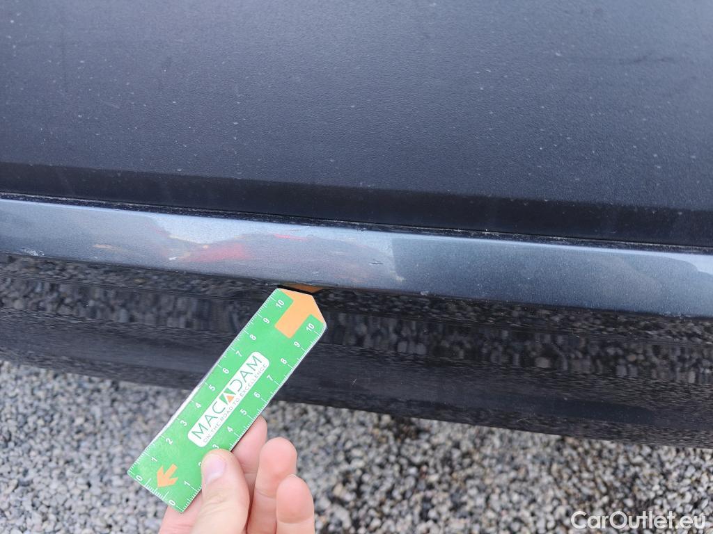  Bmw  X1 BMW  sDrive18i #24