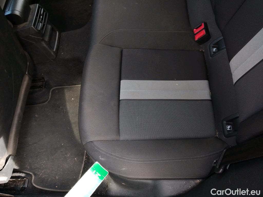  Audi  A3 AUDI  / 2020 / 5P / berlina con portón Sportback Advanced 35 TFSI 110kW S tron #17