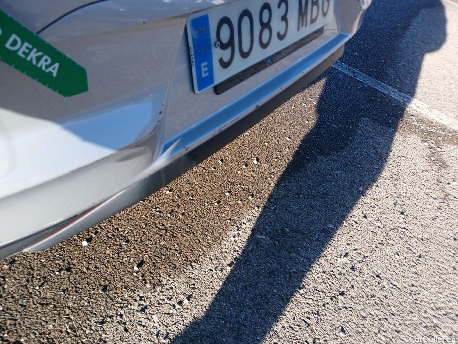  DS  DS4 DS DS 4 / 2021 / 5P / berlina con portón BlueHDi 130 auto BASTILLE + (AC) #18