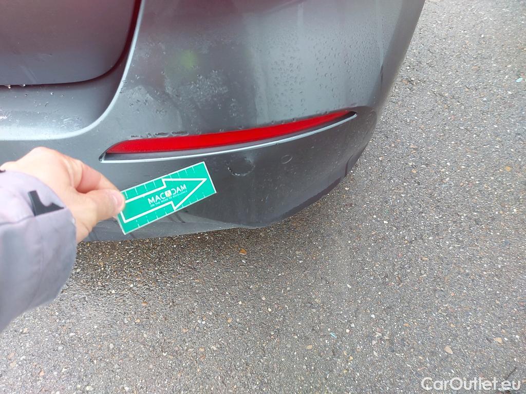  Bmw  Serie 1 BMW  / 2019 / 5P / berlina con portón 118i #10