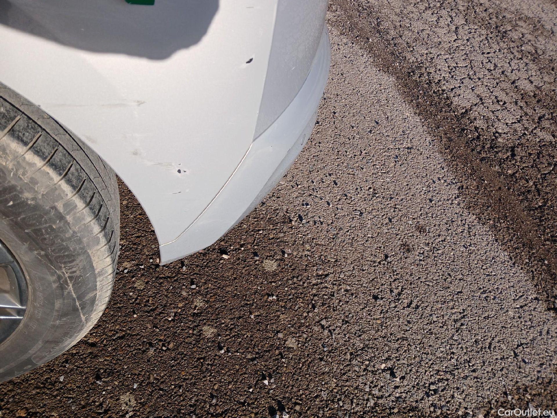  DS  DS4 DS DS 4 / 2021 / 5P / berlina con portón BlueHDi 130 auto BASTILLE + (AC) #17