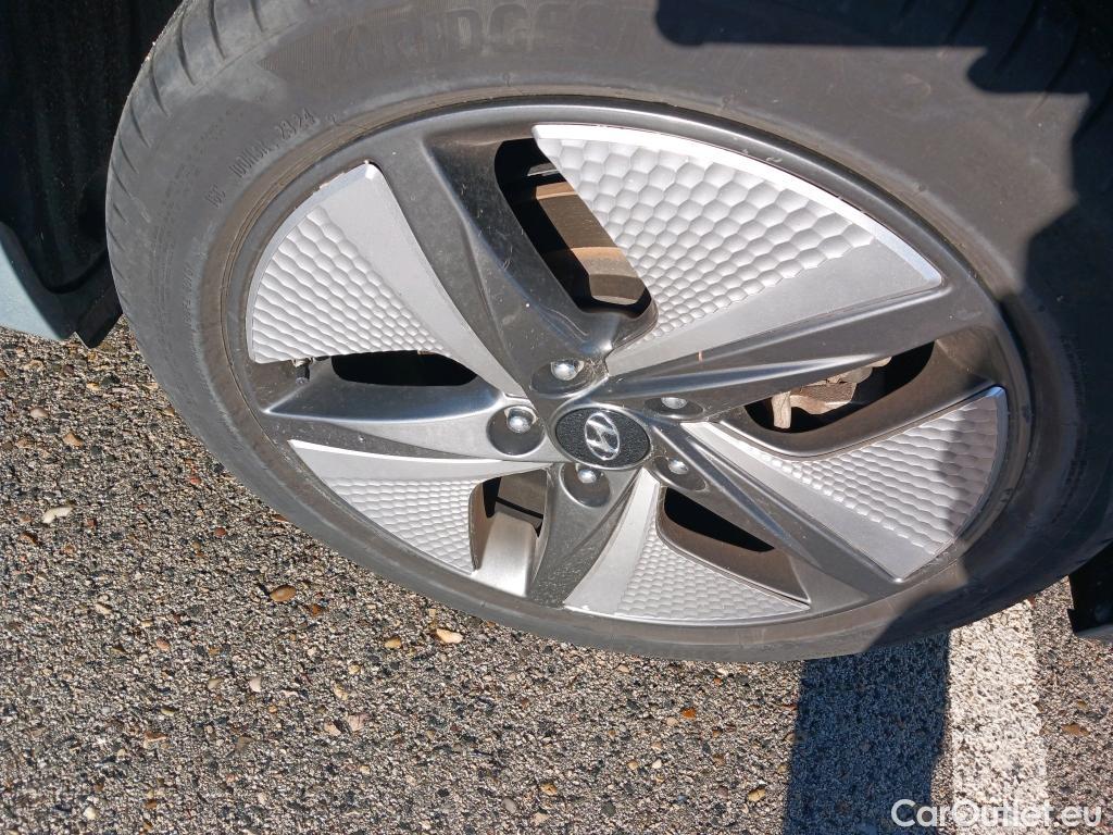  Hyundai   Ioniq HYUNDAI / 2019 / 5P / berlina con portón 1.6 GDI HEV Tecno DCT #1