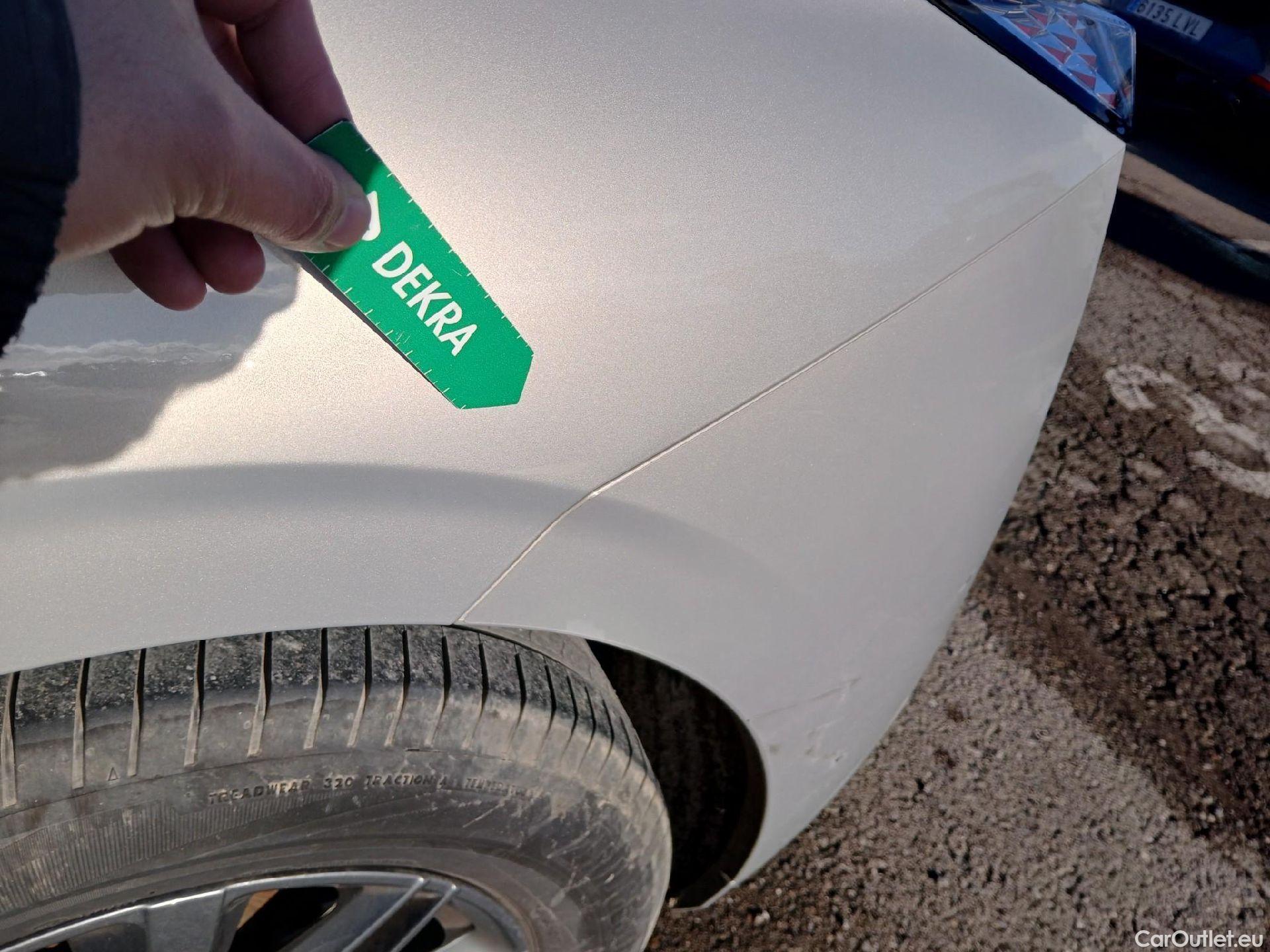  DS  DS4 DS DS 4 / 2021 / 5P / berlina con portón BlueHDi 130 auto BASTILLE + (AC) #16