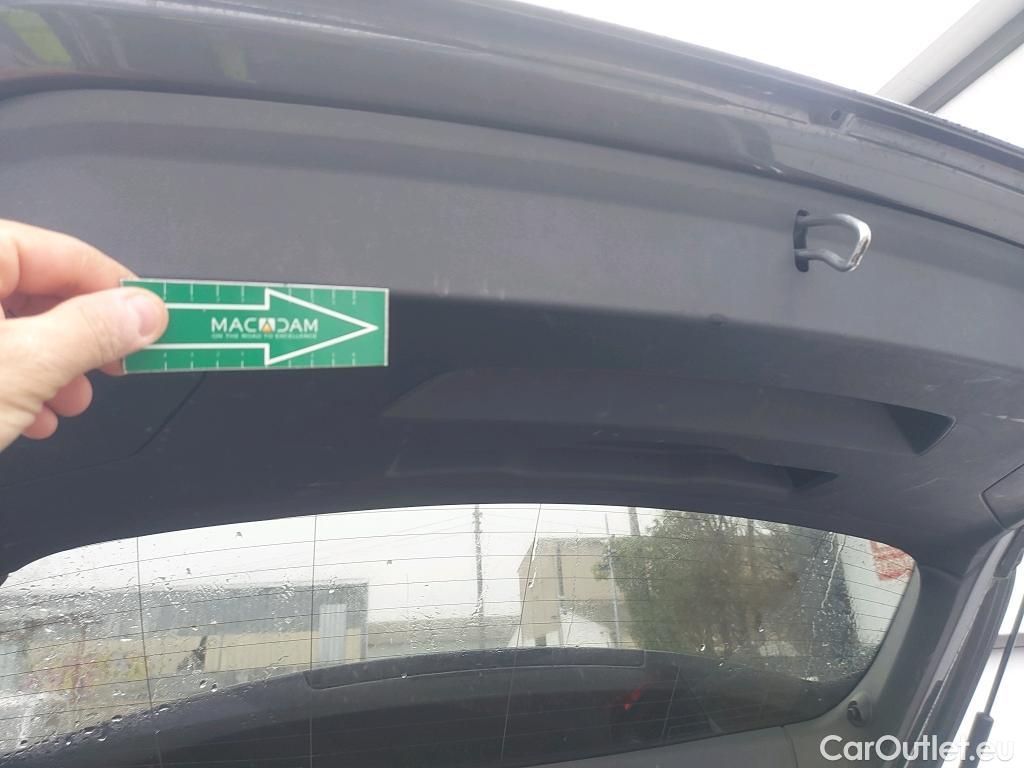  Bmw  Serie 1 BMW  / 2019 / 5P / berlina con portón 118i #14