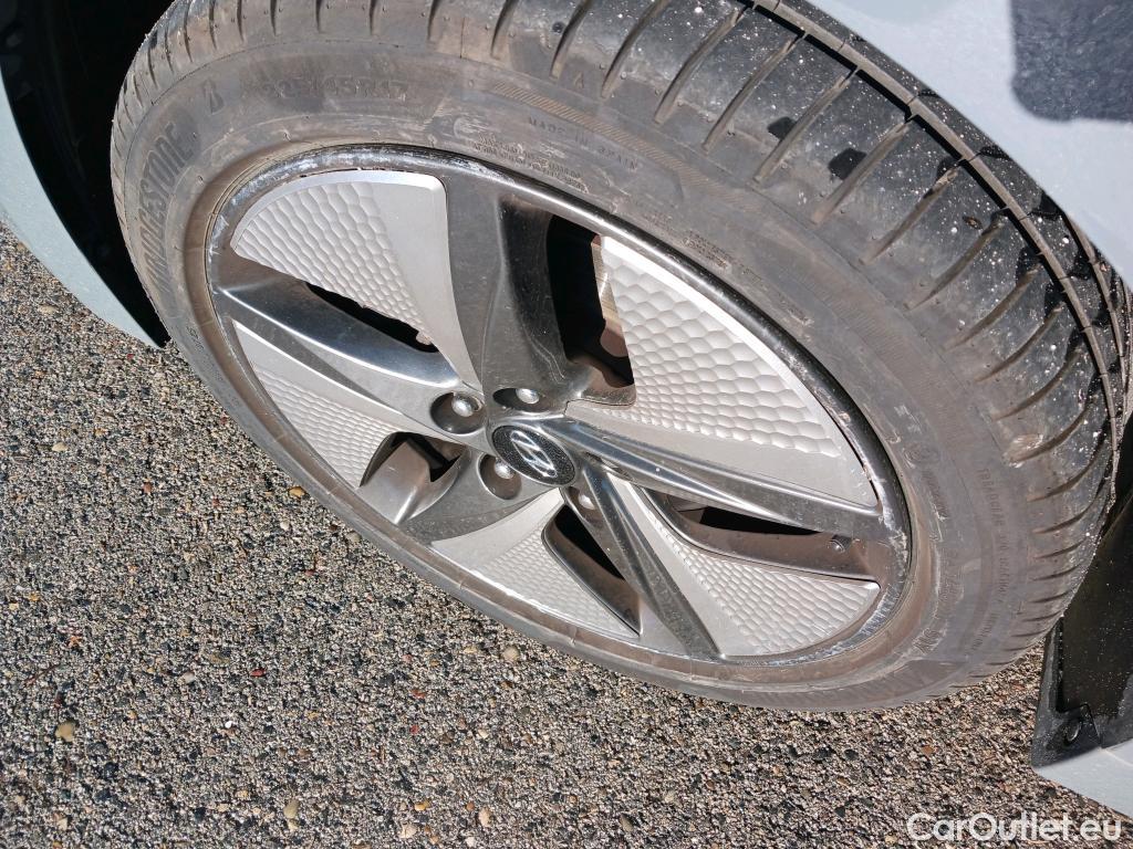  Hyundai   Ioniq HYUNDAI / 2019 / 5P / berlina con portón 1.6 GDI HEV Tecno DCT #5