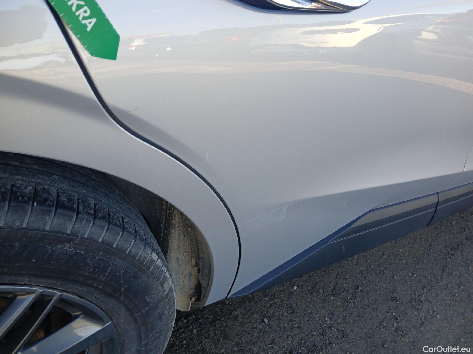  DS  DS4 DS DS 4 / 2021 / 5P / berlina con portón BlueHDi 130 auto BASTILLE + (AC) #28