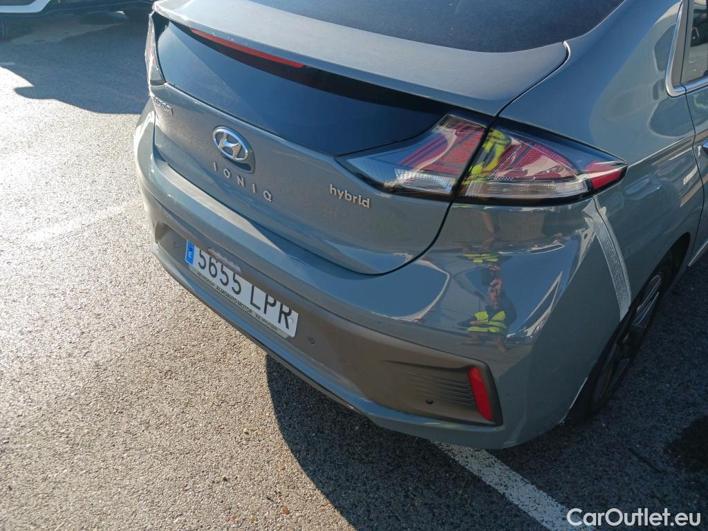  Hyundai   Ioniq HYUNDAI / 2019 / 5P / berlina con portón 1.6 GDI HEV Tecno DCT #13