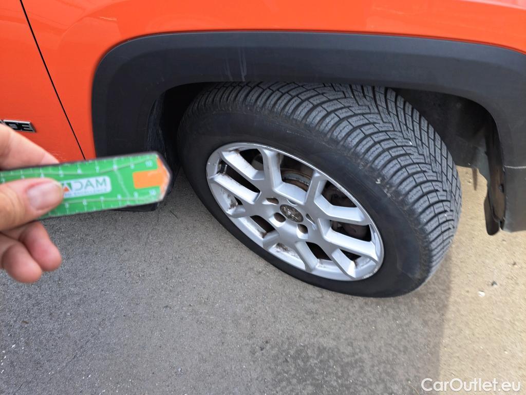  Jeep  Patriot JEEP Renegade / 2014 / 5P / todoterreno Limited 1.3G 112kW (150CV) 4x2 DCT #3