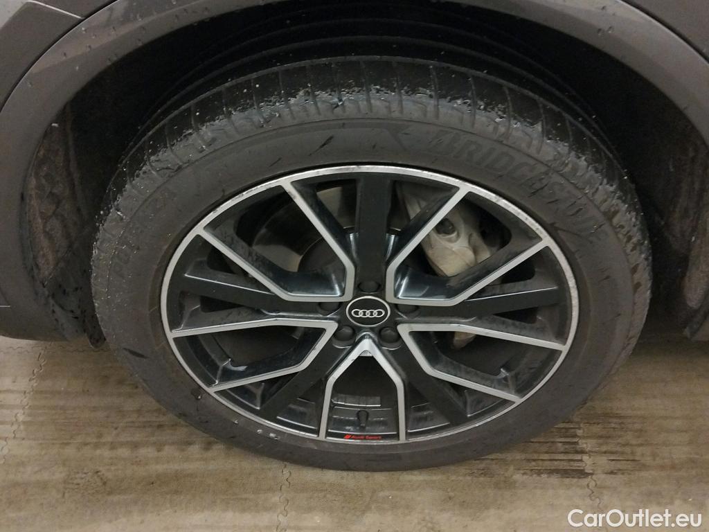  Audi  Q5 AUDI  SPORTBACK / 2020 / 5P / todoterreno Black Line 50 TFSI e quattro-ultra #3