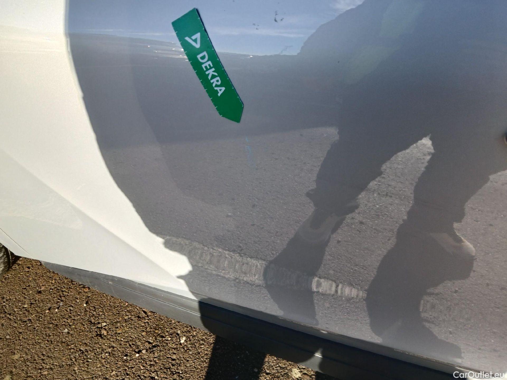  DS  DS4 DS DS 4 / 2021 / 5P / berlina con portón BlueHDi 130 auto BASTILLE + (AC) #13