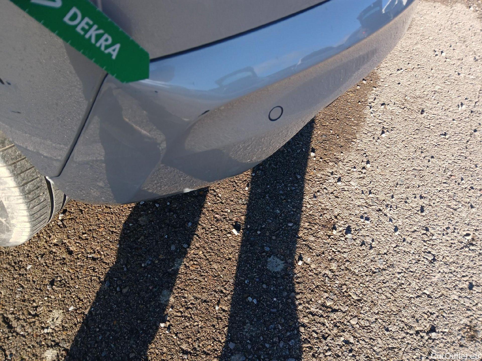  DS  DS4 DS DS 4 / 2021 / 5P / berlina con portón BlueHDi 130 auto BASTILLE + (AC) #19