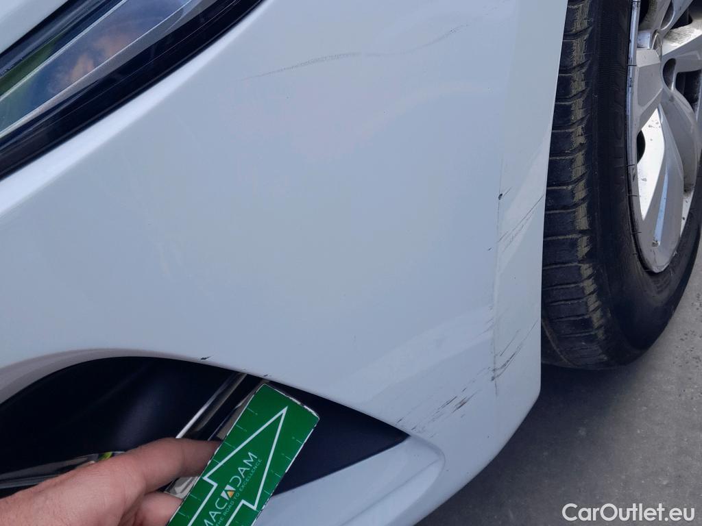  Renault  Clio RENAULT  / 2019 / 5P / berlina con portón Business TCe 74 kW (100CV) GLP #11