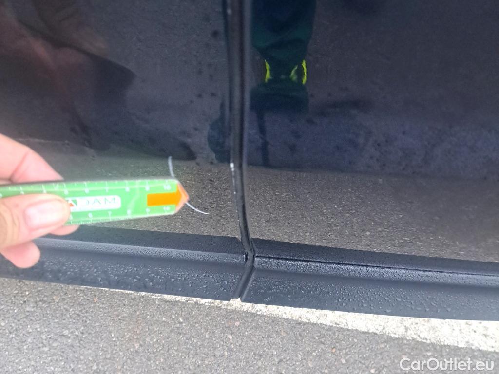  Land Rover  Range Rover Sport LAND ROVER  / 2017 / 5P / todoterreno 3.0D I6 183kW MHEV S AWD Auto. #7