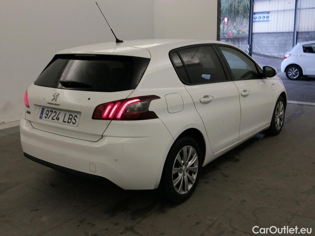  Peugeot  308 PEUGEOT  / 2017 / 5P / berlina con portón 5P Style BlueHDi 100 S&S 6 Vel. MAN #30