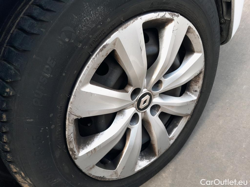  Renault  Clio RENAULT  / 2019 / 5P / berlina con portón Business TCe 74 kW (100CV) GLP #19