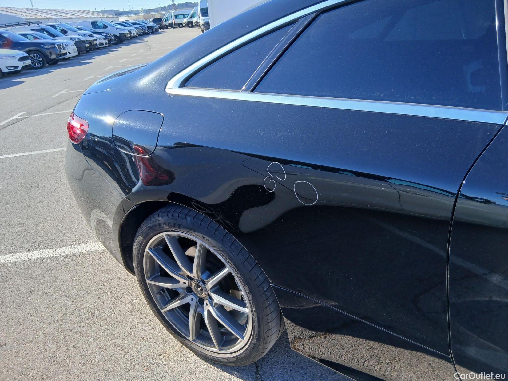  Mercedes  E-Klasse MERCEDES-BENZ Clase E / 2020 / 2P / coupé Coupé E 220 d 4MATIC #18