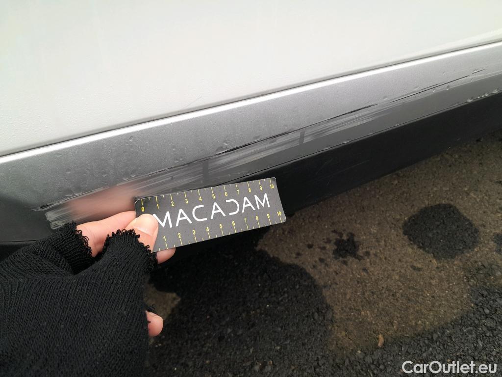  Peugeot  2008 PEUGEOT  / 2019 / 5P / todoterreno Allure BlueHDI 81kW (110CV) #36