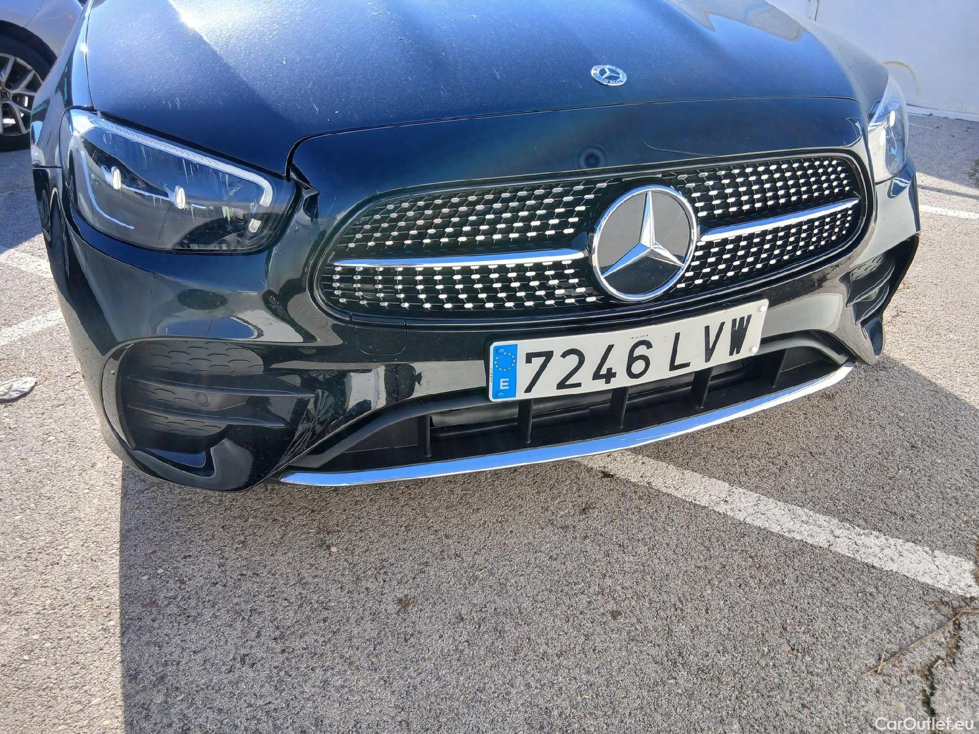  Mercedes  E-Klasse MERCEDES-BENZ Clase E / 2020 / 2P / coupé Coupé E 220 d 4MATIC #3