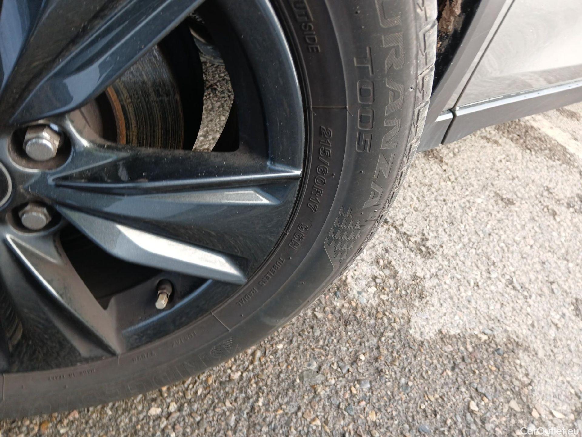  Lexus  UX LEXUS  / 2018 / 5P / todoterreno 2.0 250h Business Navigation (CX) #19