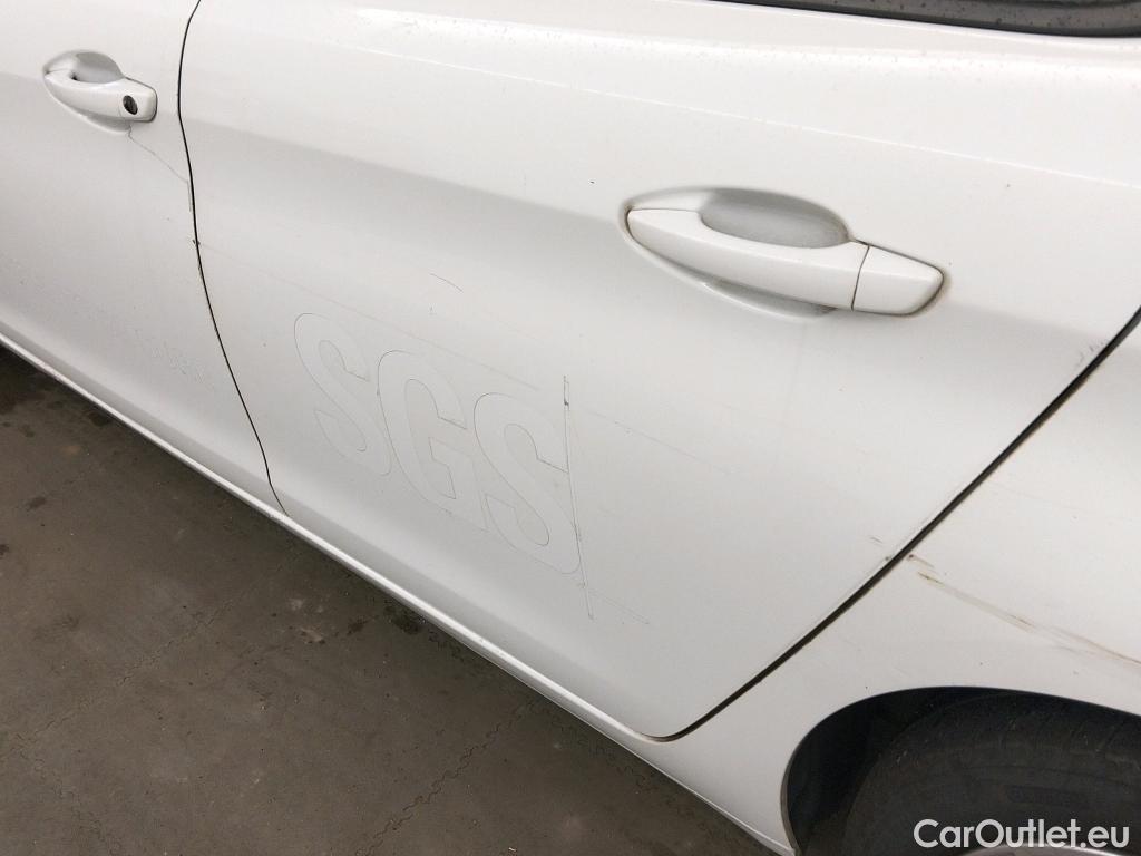  Peugeot  308 PEUGEOT  / 2017 / 5P / berlina con portón 5P Style BlueHDi 100 S&S 6 Vel. MAN #20