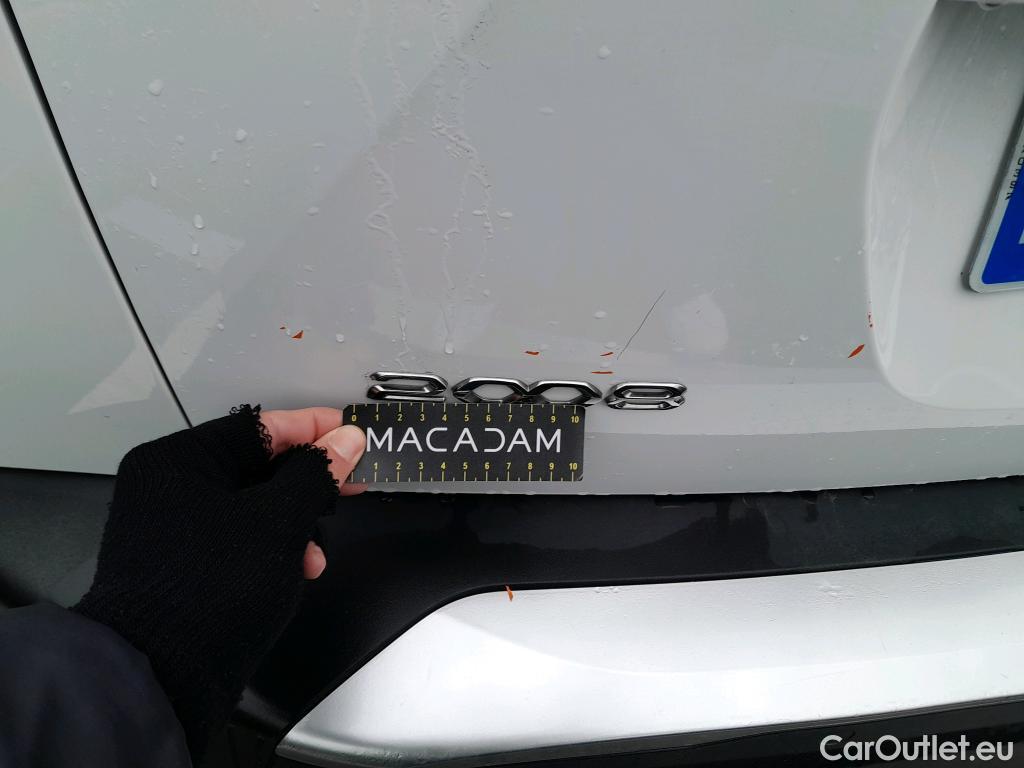  Peugeot  2008 PEUGEOT  / 2019 / 5P / todoterreno Allure BlueHDI 81kW (110CV) #10