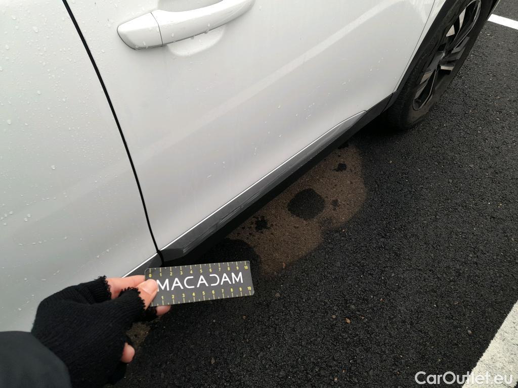  Peugeot  2008 PEUGEOT  / 2019 / 5P / todoterreno Allure BlueHDI 81kW (110CV) #35