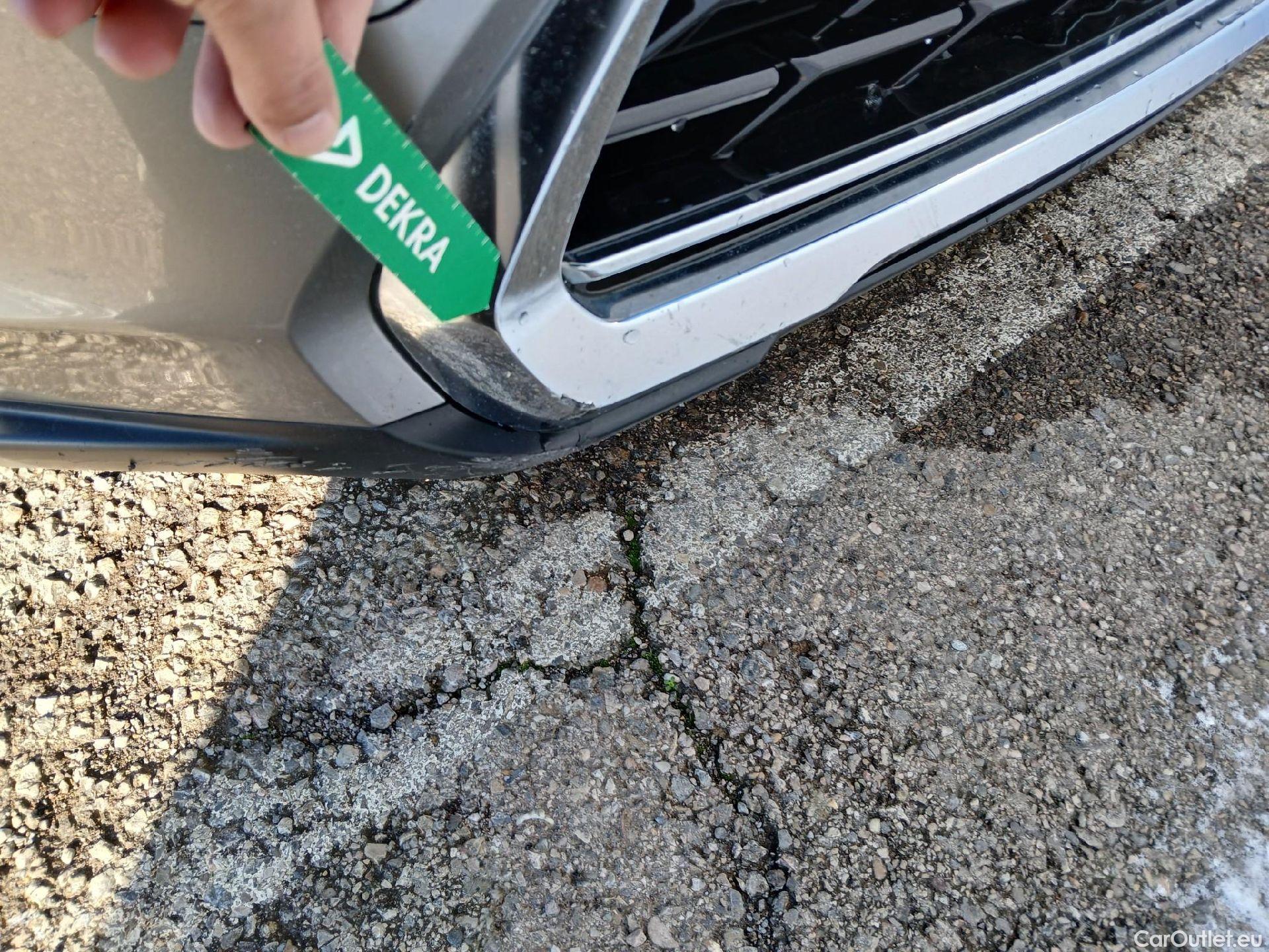  Lexus  UX LEXUS  / 2018 / 5P / todoterreno 2.0 250h Business Navigation (CX) #14