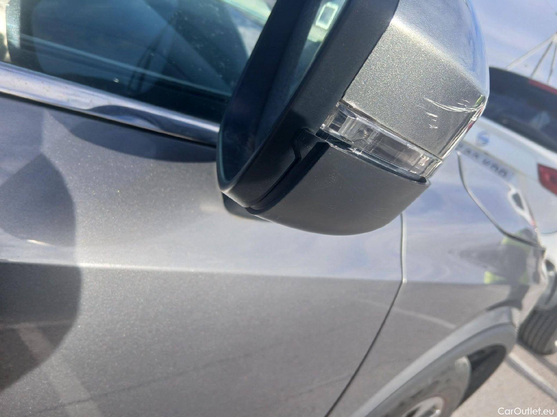  Nissan  Qashqai NISSAN  / 2021 / 5P / todoterreno DIG-T 116kW (158CV) mHEV Xtronic Acenta (AC) #46