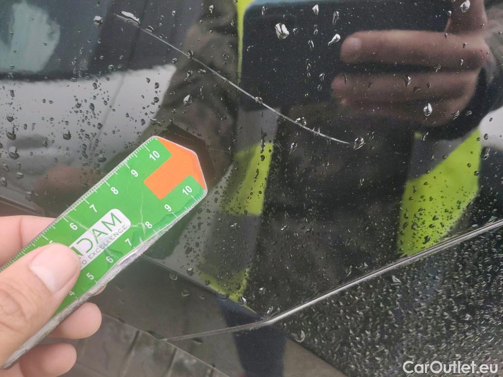  Porsche  Macan PORSCHE  / 2021 / 5P / todoterreno  #12