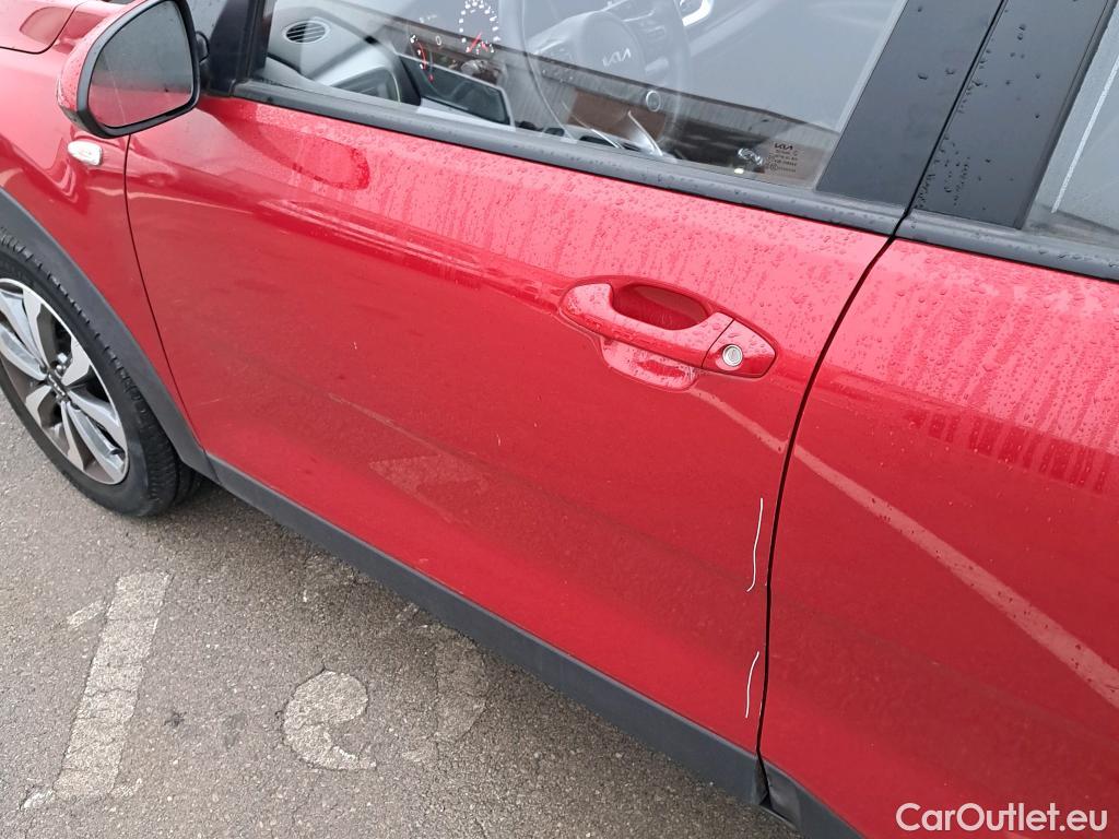  KIA  STONIC KIA  / 2017 / 5P / todoterreno 1.0 T-GDi 74kW (100CV) MHEV iMT Concept #3