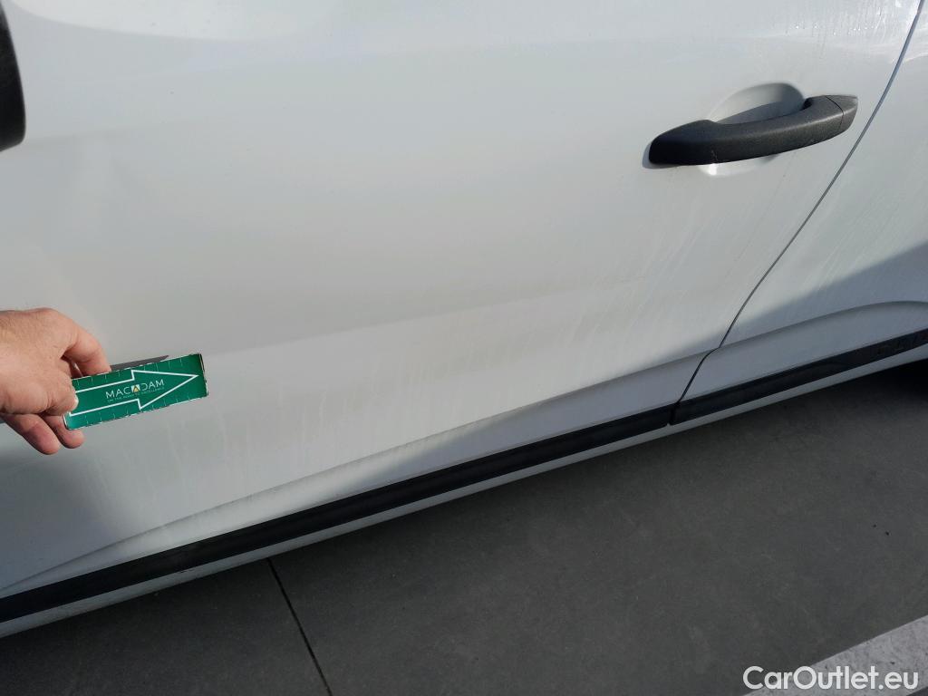  Renault  Clio RENAULT  / 2019 / 5P / berlina con portón Business TCe 74 kW (100CV) GLP #2