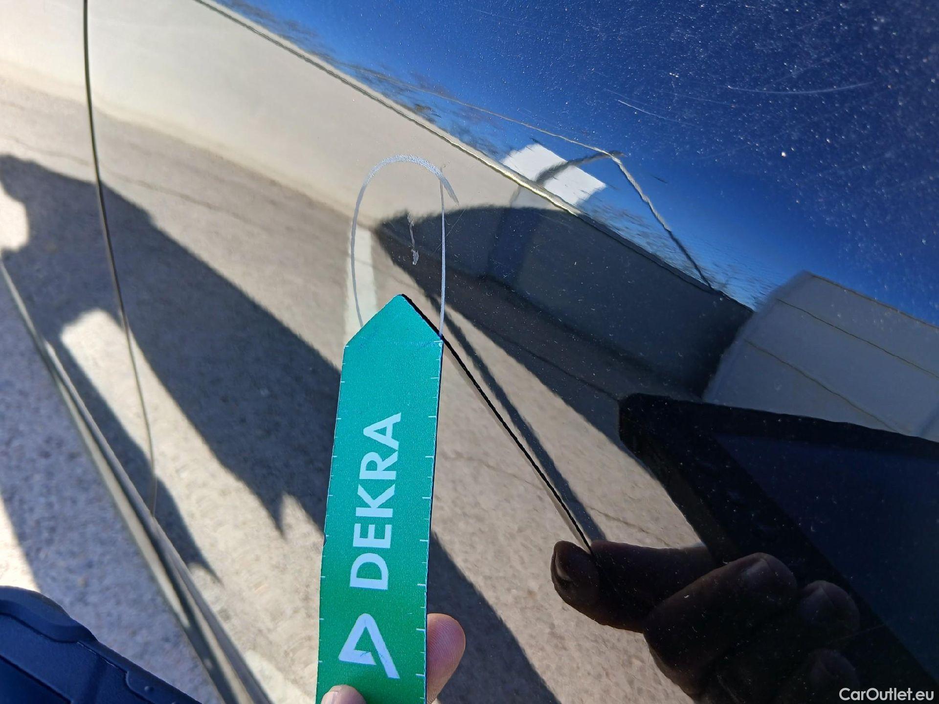  Mercedes  E-Klasse MERCEDES-BENZ Clase E / 2020 / 2P / coupé Coupé E 220 d 4MATIC #10