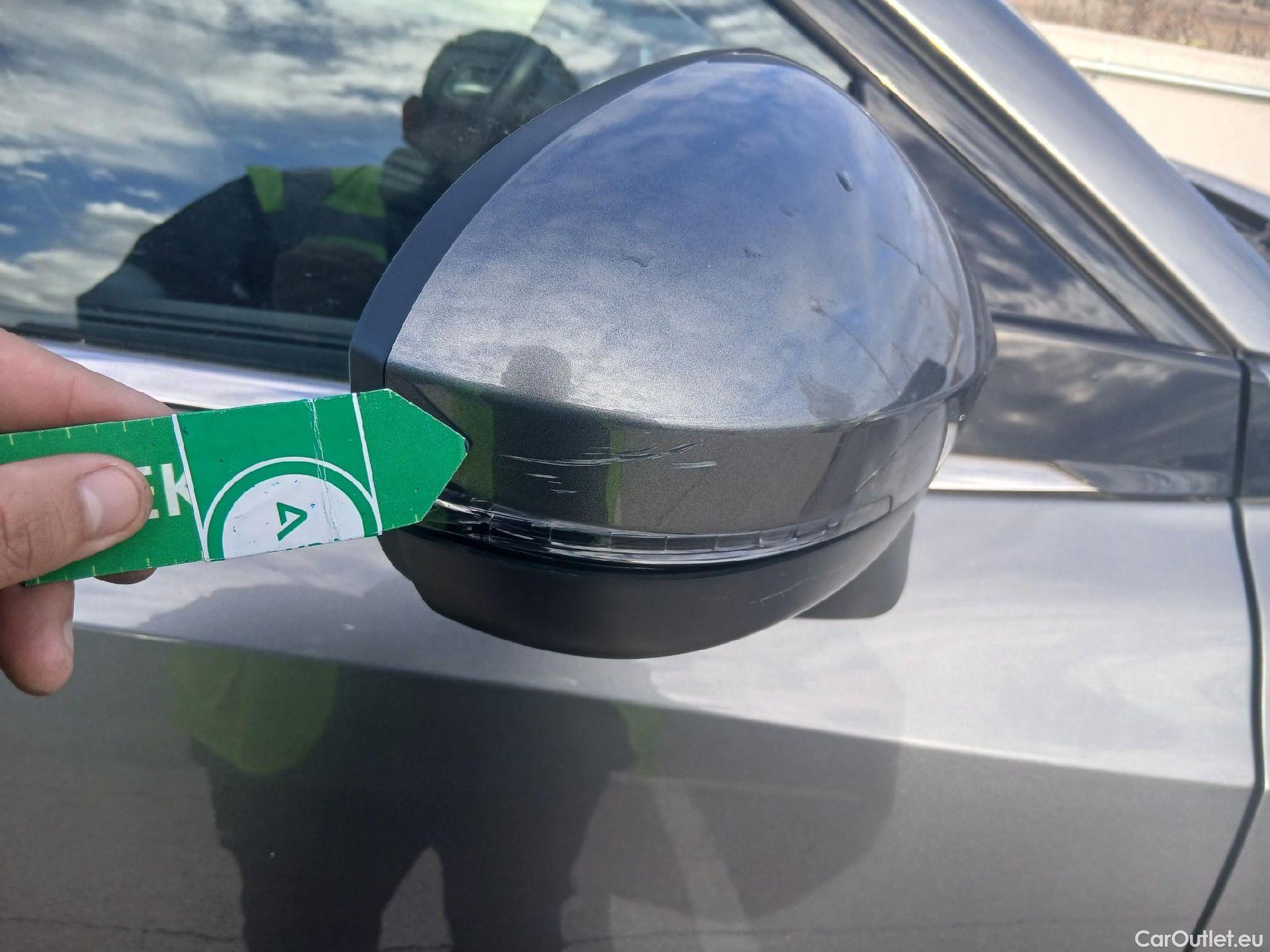  Nissan  Qashqai NISSAN  / 2021 / 5P / todoterreno DIG-T 116kW (158CV) mHEV Xtronic Acenta (AC) #42