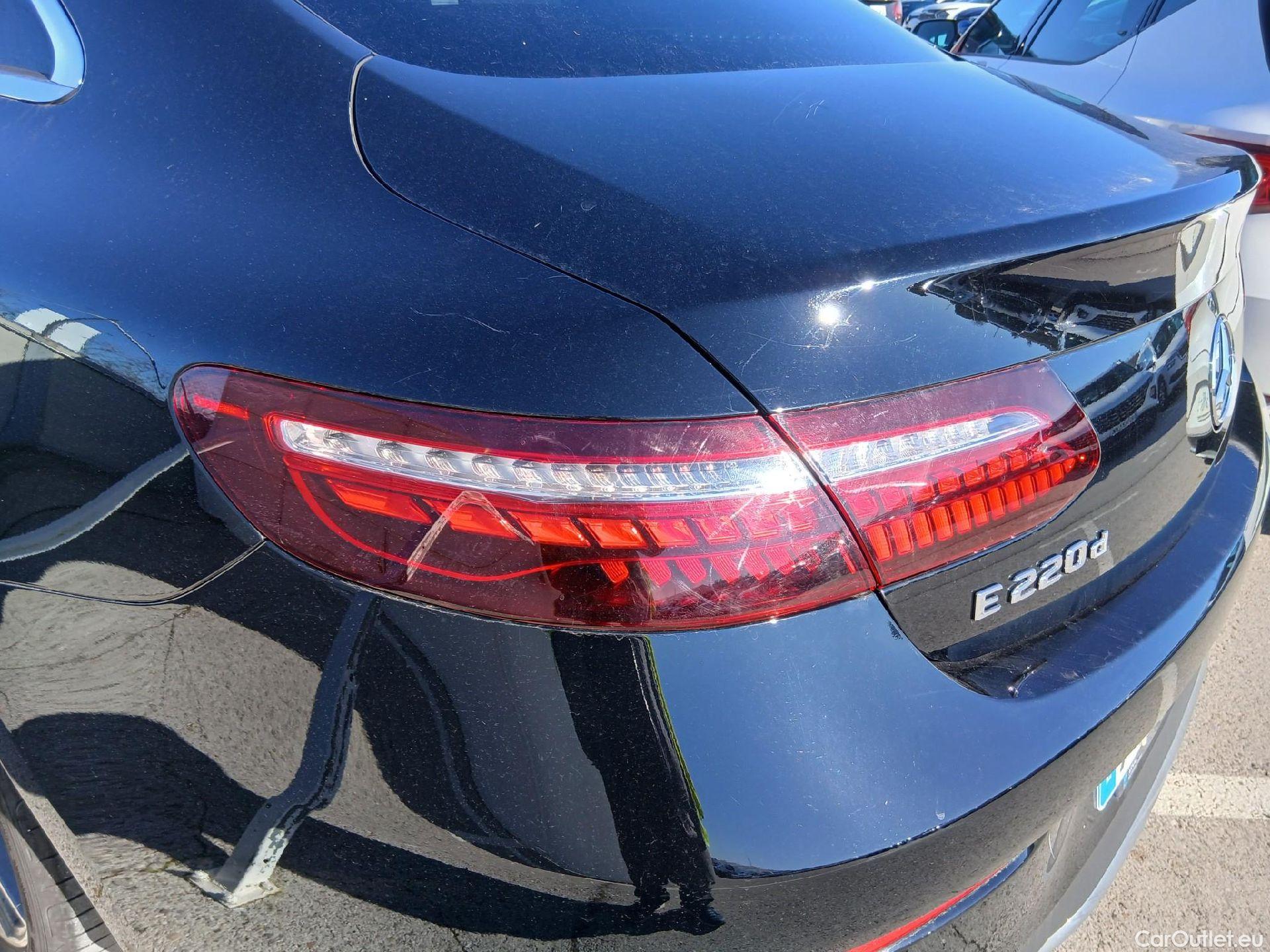  Mercedes  E-Klasse MERCEDES-BENZ Clase E / 2020 / 2P / coupé Coupé E 220 d 4MATIC #16