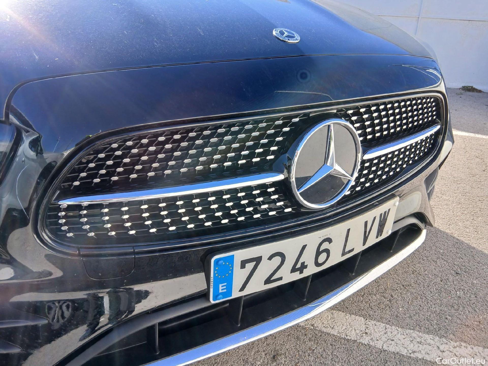  Mercedes  E-Klasse MERCEDES-BENZ Clase E / 2020 / 2P / coupé Coupé E 220 d 4MATIC #25