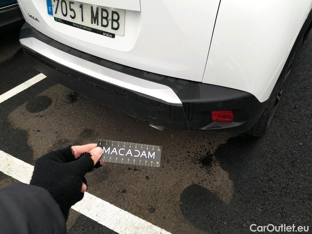  Peugeot  2008 PEUGEOT  / 2019 / 5P / todoterreno Allure BlueHDI 81kW (110CV) #13