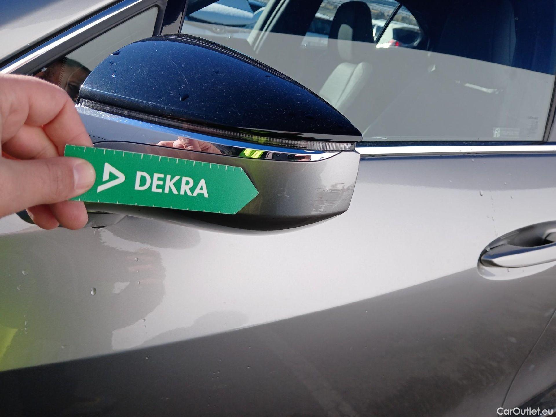  Lexus  UX LEXUS  / 2018 / 5P / todoterreno 2.0 250h Business Navigation (CX) #24