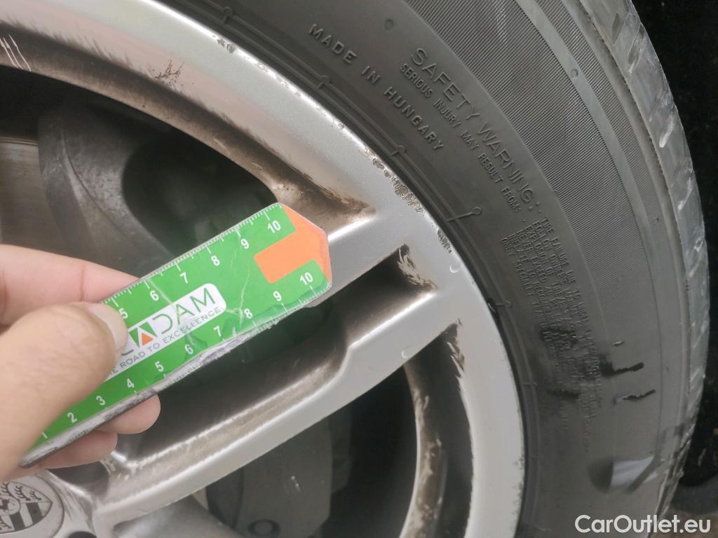  Porsche  Macan PORSCHE  / 2021 / 5P / todoterreno  #17