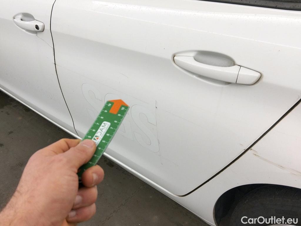  Peugeot  308 PEUGEOT  / 2017 / 5P / berlina con portón 5P Style BlueHDi 100 S&S 6 Vel. MAN #21