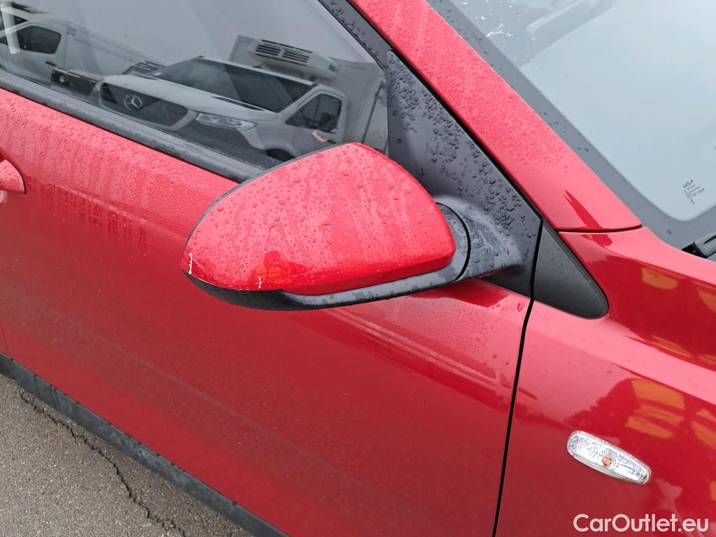  KIA  STONIC KIA  / 2017 / 5P / todoterreno 1.0 T-GDi 74kW (100CV) MHEV iMT Concept #17