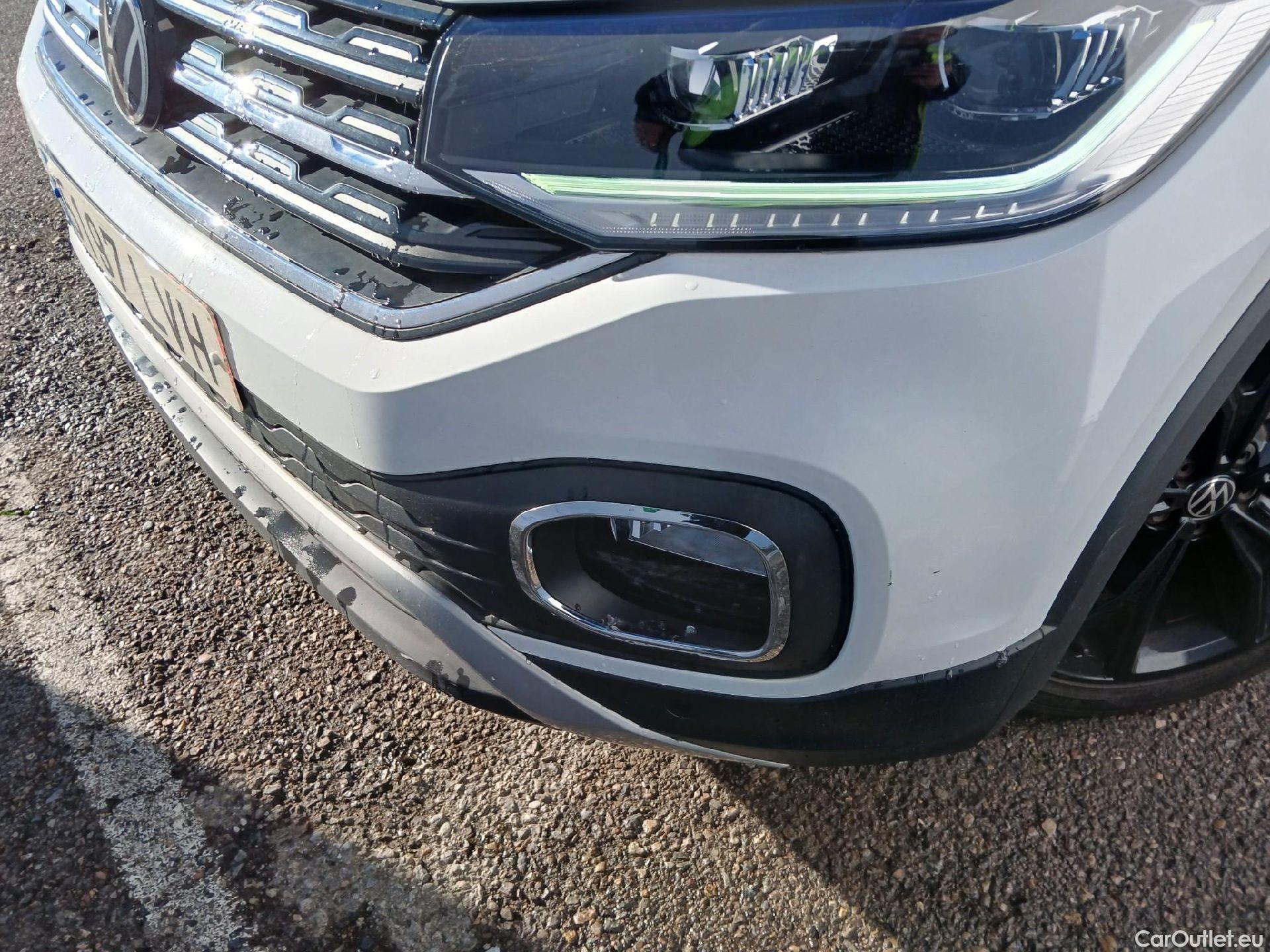  Volkswagen  T-CROSS VOLKSWAGEN  / 2018 / 5P / todoterreno Sport 1.5 TSI 110kW (150CV) DSG #2