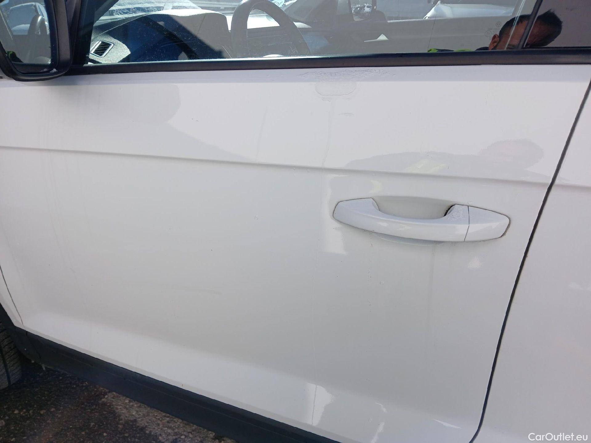  Volkswagen  T-ROC VOLKSWAGEN  / 2017 / 5P / todoterreno Advance 1.0 TSI 85kW (115CV) #7