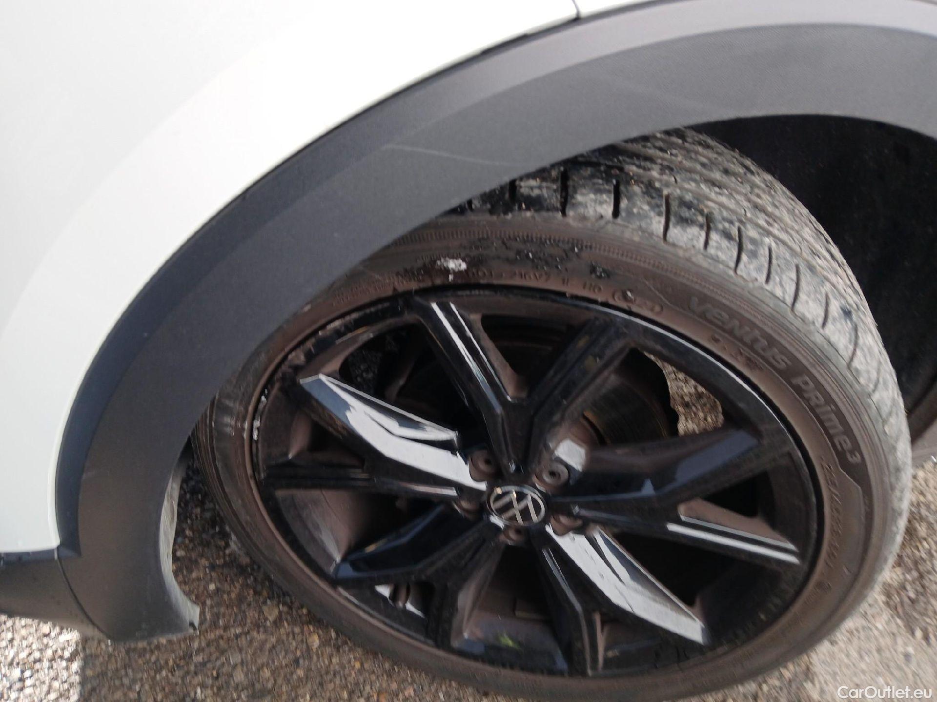  Volkswagen  T-CROSS VOLKSWAGEN  / 2018 / 5P / todoterreno Sport 1.5 TSI 110kW (150CV) DSG #6